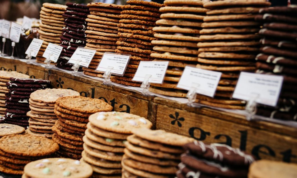 Cookies en AGV | Photo by Clem Onojeghuo on Unsplash